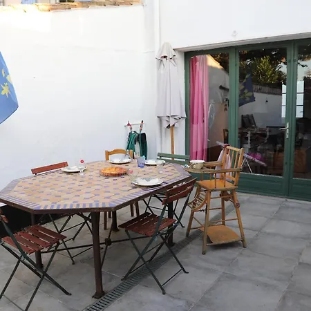 Maison Familiale 4 Chambres, Au Coeur De Loix, Location A La Semaine Uniquement Feriehus Loix