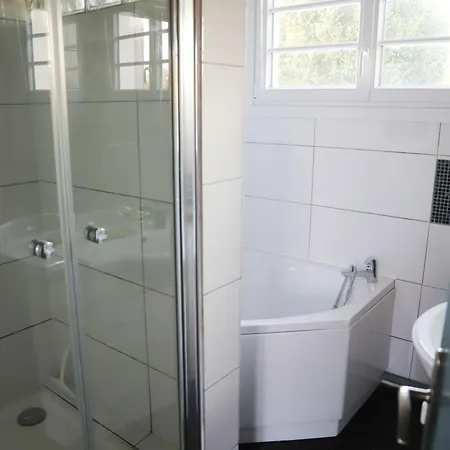 Tatil Evi Maison Familiale 4 Chambres, Au Coeur De Loix, Location A La Semaine Uniquement